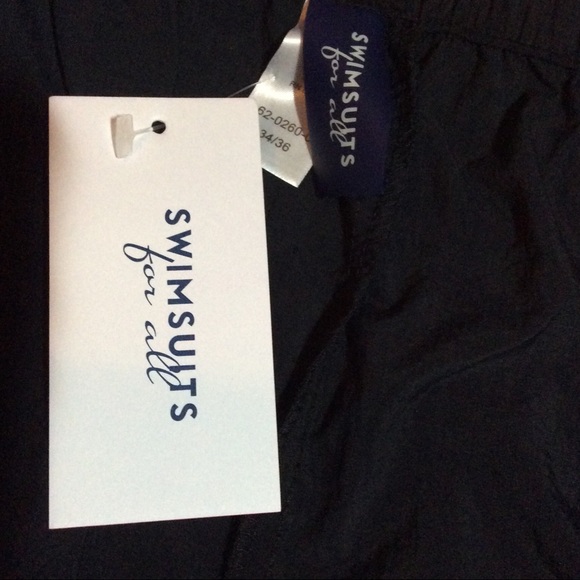 Swimsuits For All NWT Nylon Capri Pants, 34/36 - Picture 3 of 3
